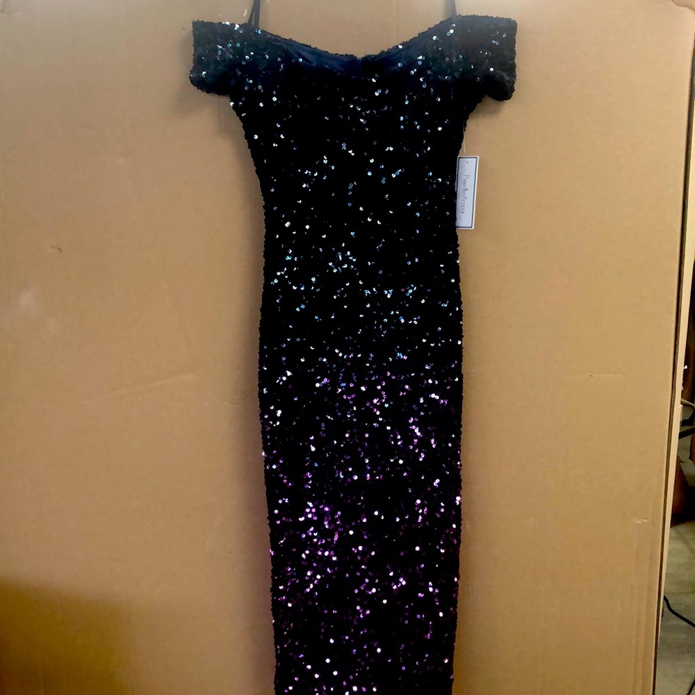 NWT Off Shoulder Sequin Size 4 Tight Fitting Dress